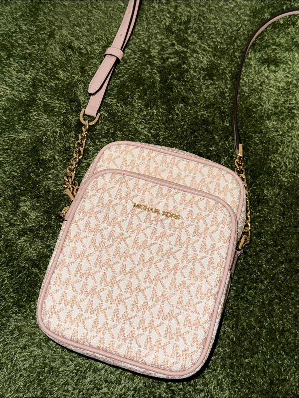Michael Kors Jet Set Travel Crossbody Bag